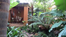 Dinkwe Lodge & Guest House
