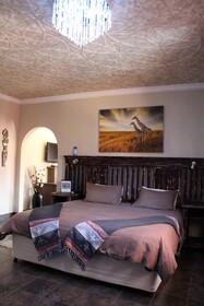 El Gran Chaparral Guest House