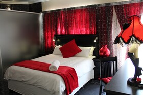 El Gran Chaparral Guest House