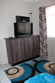 El Gran Chaparral Guest House
