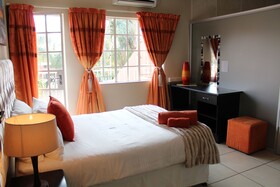 El Gran Chaparral Guest House