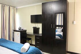 El Gran Chaparral Guest House