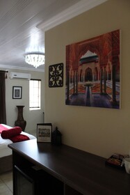 El Gran Chaparral Guest House