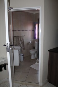 El Gran Chaparral Guest House