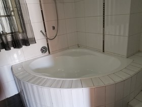 Erasmus Manor Guest House