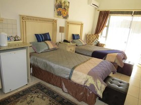 Kleineweide Guest House