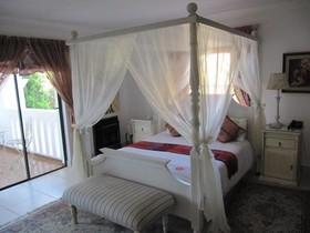 Kleineweide Guest House