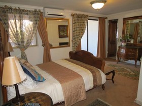 Kleineweide Guest House