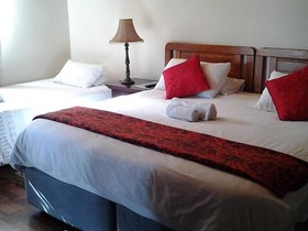 Kniff Un Gaffel Guest House