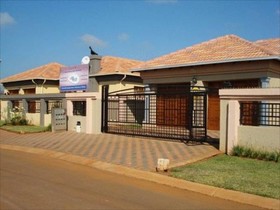 Lizvilla Guesthouse