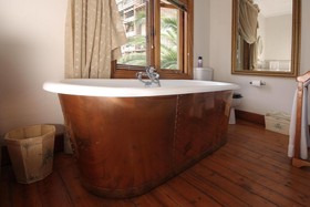 Shani Guest House