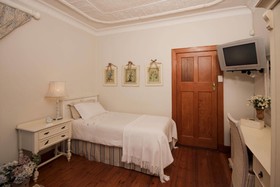 Shani Guest House