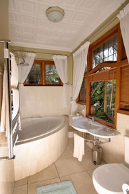 Shani Guest House