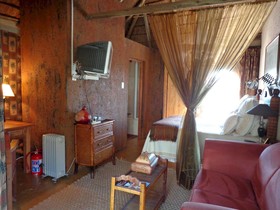 Treetops & Treats Guest House