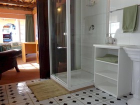 Treetops & Treats Guest House