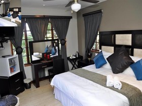 Waterfalls Boutique Hotel