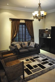Waterfalls Boutique Hotel