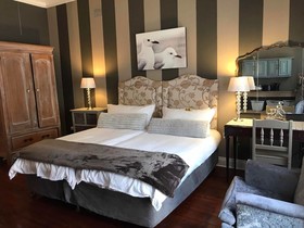 Waterhouse Guest Lodge in Muckleneu