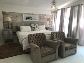 Waterhouse Guest Lodge in Muckleneu