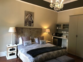 Waterhouse Guest Lodge in Muckleneu
