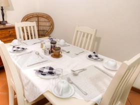 Wild Peach Inn
