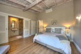 Amberhall Guesthouse