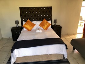 Dossa Guest House