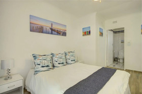 Lenox Lodge Guesthouse