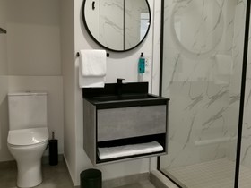 MINT Apartments Greenside