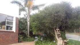 Chez Esme Guest House