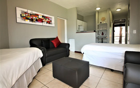 JoziStay - Savannah Lodge Apartments