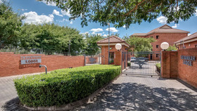 JoziStay - Savannah Lodge Apartments