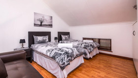 JoziStay - Savannah Lodge Apartments
