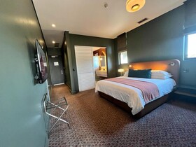 Home Suite Hotels Bristol