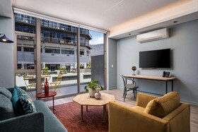 Home Suite Hotels Bristol