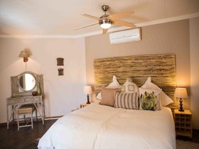 Mziki Safari Lodge