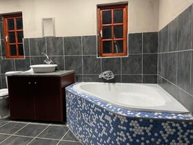 Palebohemia Bed & Breakfast