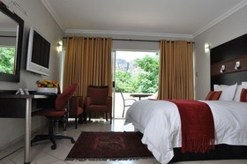 Safari Lodge, Hotel & Convention Centre