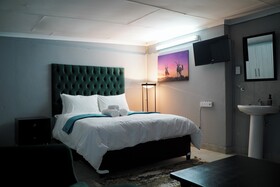 Aqua Guest House