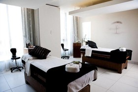 DAVINCI Hotel and Suites