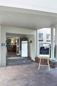 Premier Hotel Falstaff