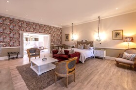 Fairlawns Boutique Hotel & Spa