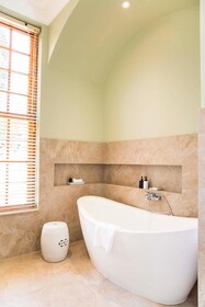 Fairlawns Boutique Hotel & Spa