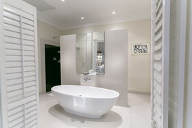 Fairlawns Boutique Hotel & Spa