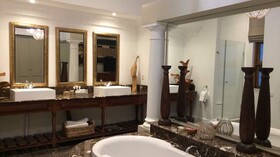Fairlawns Boutique Hotel & Spa