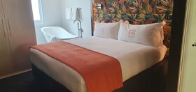 Hotel Sky Sandton