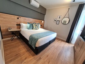 MINT Hotel 84 On Katherine