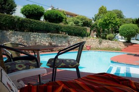 Mizizi House of Sandton Bed and Breakfast