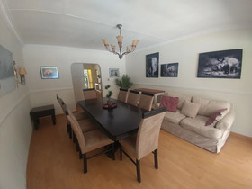 Pepper Tree Bed & Breakfast