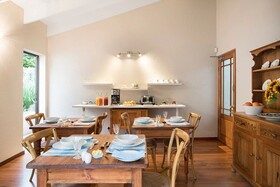 Sandton Slippers Bed & Breakfast